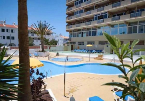 Central 2Bedroom 200m from beach
